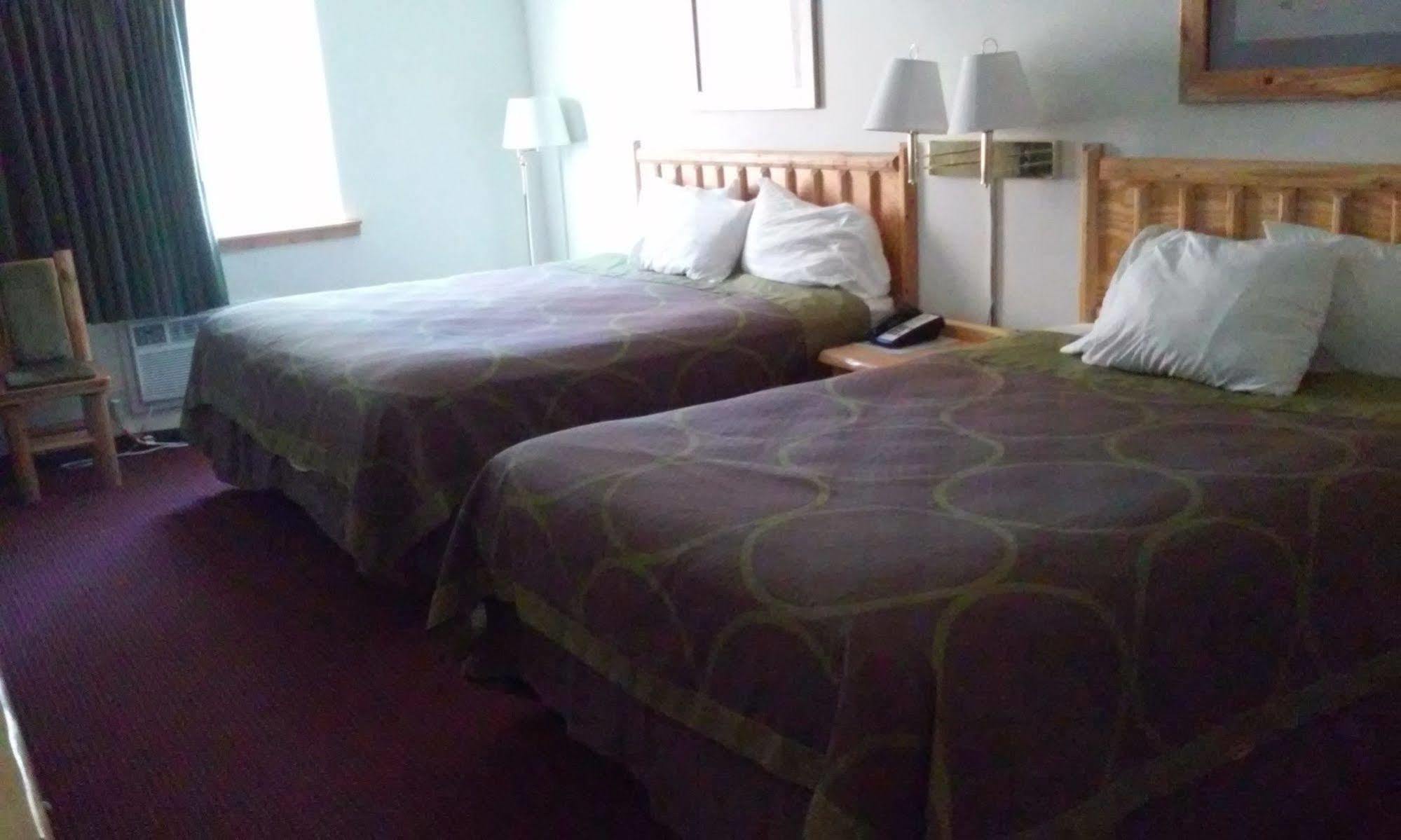 Super 8 By Wyndham Powell Hotel Luaran gambar